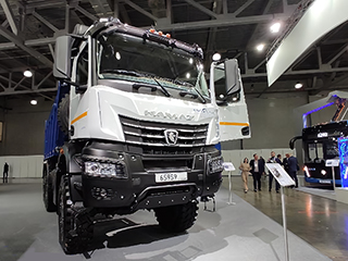 КАМАЗ-65953