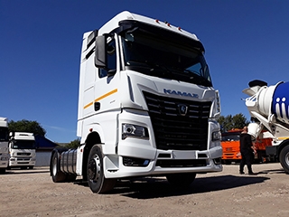 Седельный тягач КАМАЗ-54901