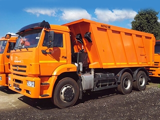 Самосвал КАМАЗ-6520
