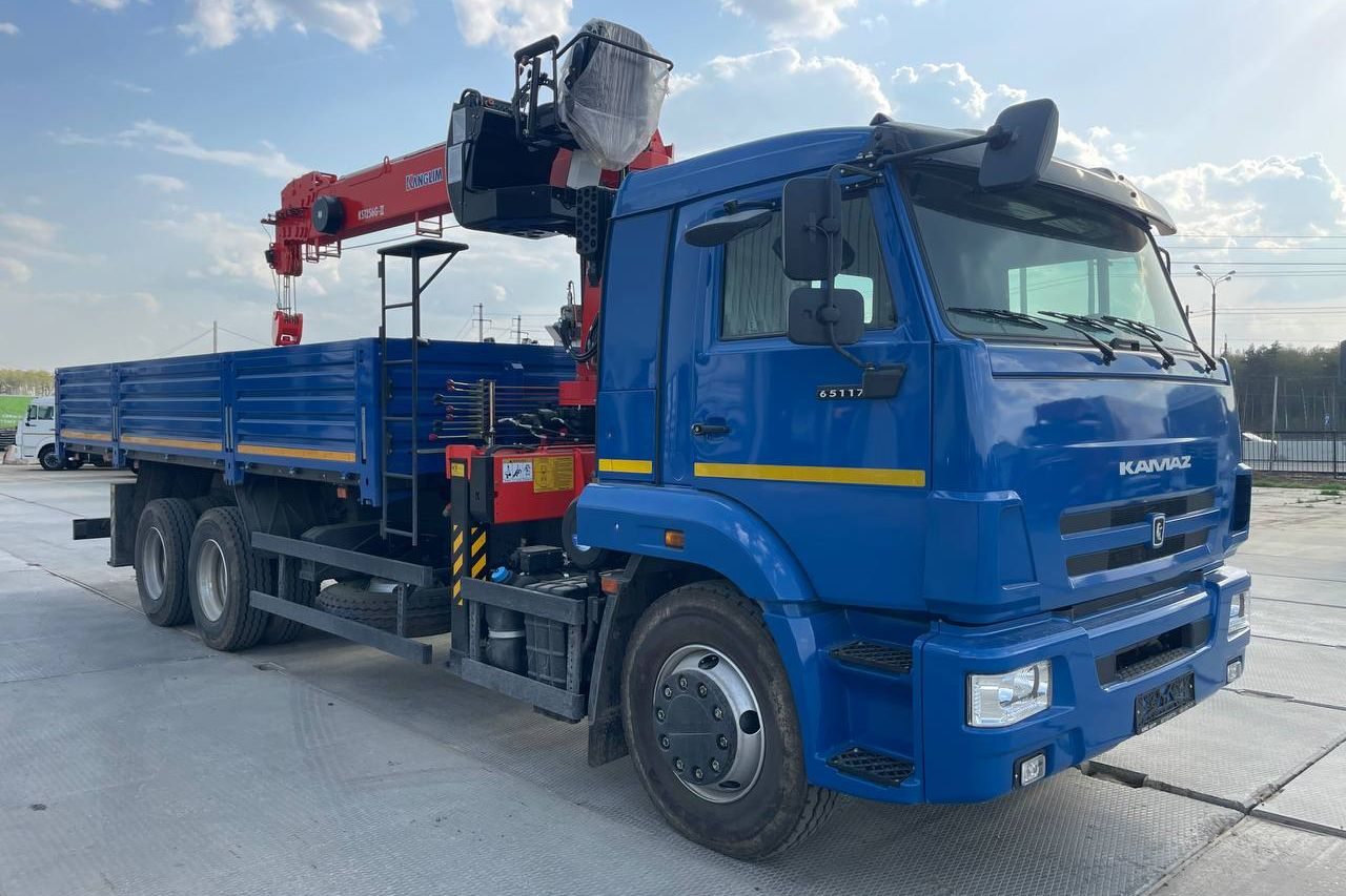 Фото №1: Бортовой автомобиль с крано-манипуляторной установкой 6590-120921-48 на шасси КАМАЗ 65117-3010-48